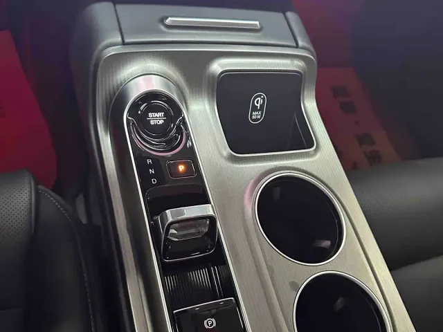 GAC Trumpchi E8 — Фото автомобиля 20