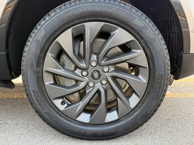 Land Rover Discovery — Фото автомобиля 27