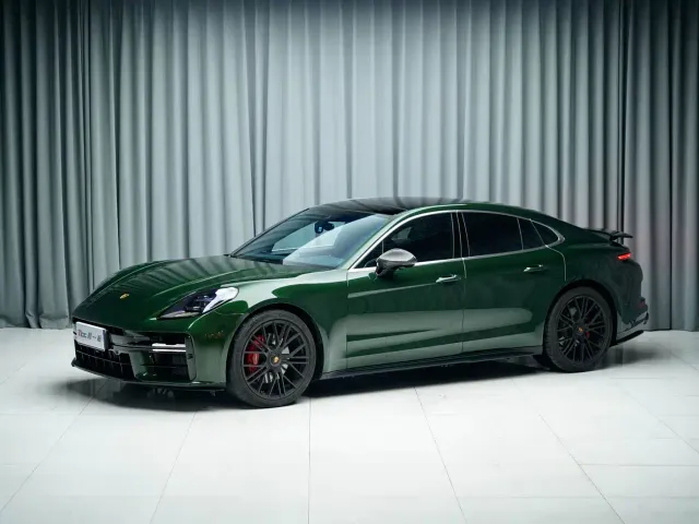Фотография автомобиля — Porsche Panamera