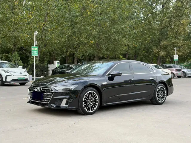 Фотография автомобиля — Audi A7L