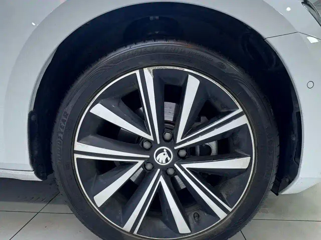 Skoda Superb — Фото автомобиля 24