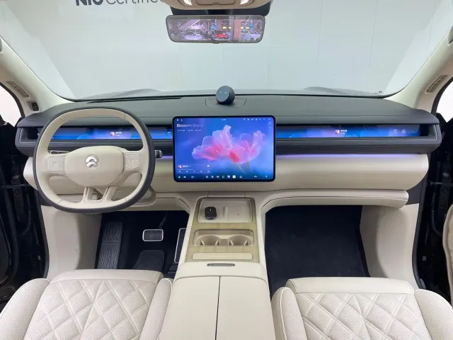 Nio ES8 — Фото автомобиля 10