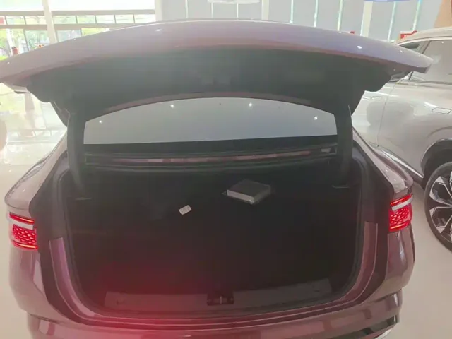 BYD Seal 07 DM-i — Фото автомобиля 18