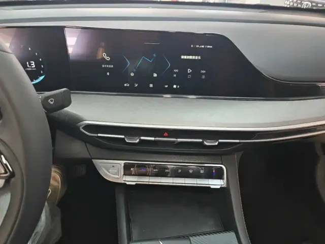 Changan Eado — Фото автомобиля 12