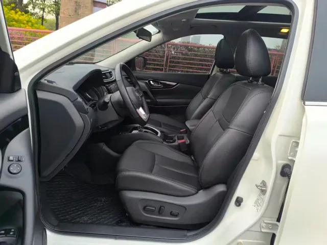 Nissan X-Trail — Фото автомобиля 9