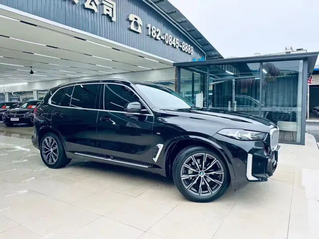 BMW X5 — Фото автомобиля 3