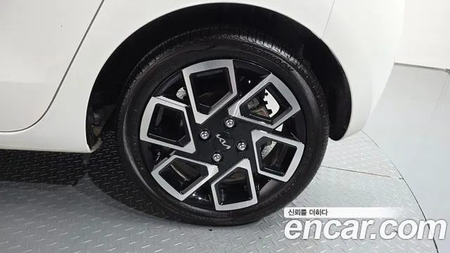Kia RAY Новый Kia Ray Signature — Фото автомобиля 18