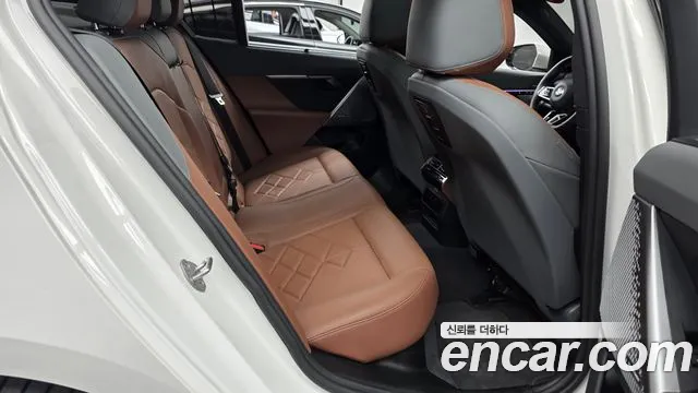 BMW 5 Series G60 — Фото автомобиля 17