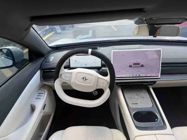 Dongfeng eπ 007 — Фото автомобиля 6