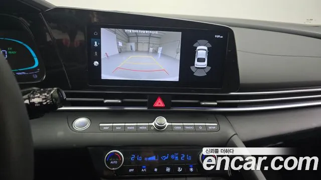 Hyundai Avante CN7 — Фото автомобиля 16