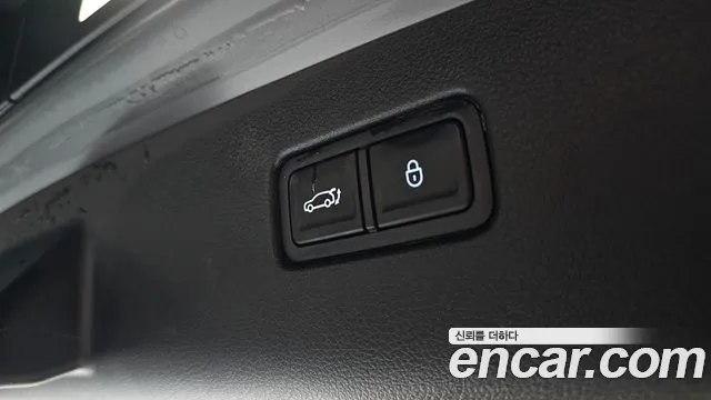 Genesis GV70 — Фото автомобиля 23