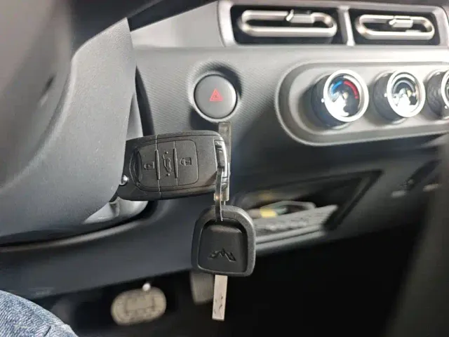 Wuling Zhiguang NEV — Фото автомобиля 8