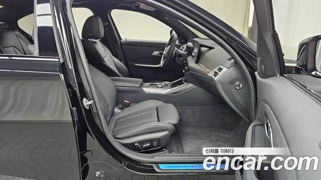 BMW 3-Series 3 серия (G20) 320i M Sport — Фото автомобиля 25