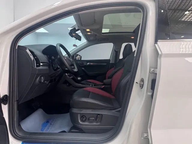 Skoda Karoq — Фото автомобиля 10