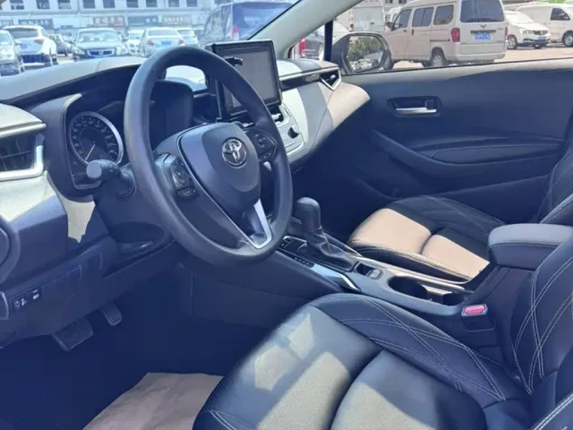 Toyota Corolla — Фото автомобиля 14