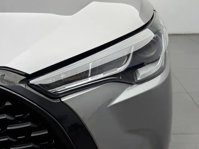 Toyota Corolla Cross — Фото автомобиля 7