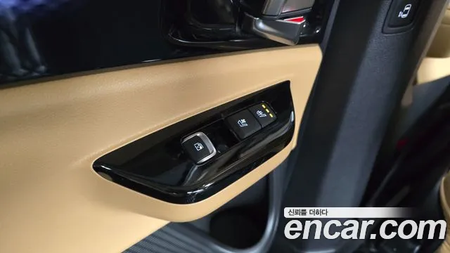 Kia Canival Carnival 4 поколение Дизель 7 мест Signature — Фото автомобиля 21