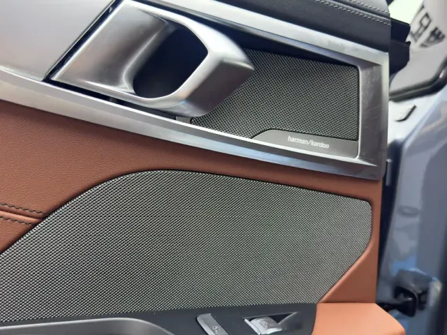 BMW 8 Series — Фото автомобиля 18