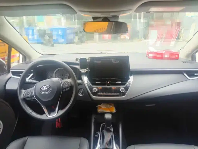 Toyota Corolla — Фото автомобиля 11