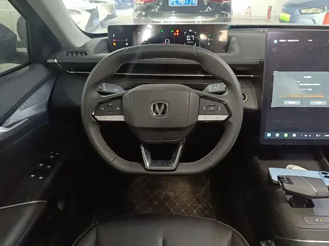 Changan Eado — Фото автомобиля 10