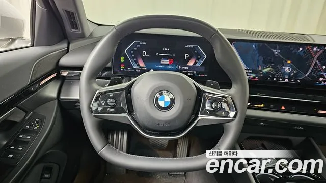 BMW 5-Series — Фото автомобиля 14