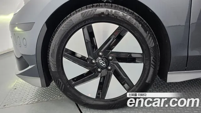 Hyundai Ioniq 6 — Фото автомобиля 5