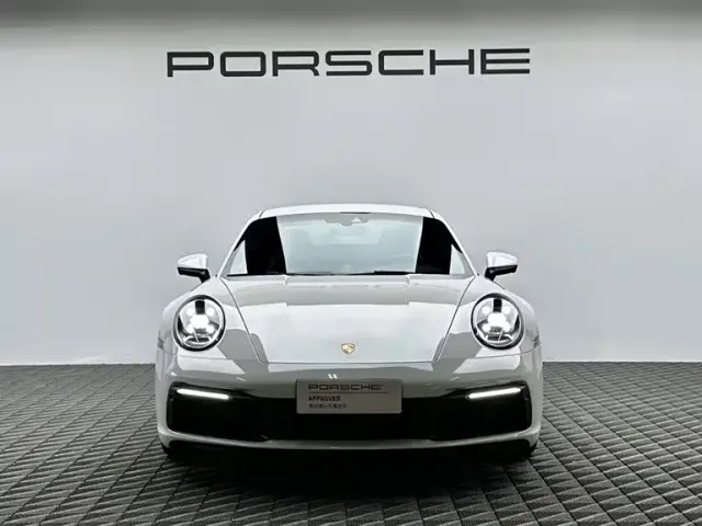 Porsche 911 — Фото автомобиля 2