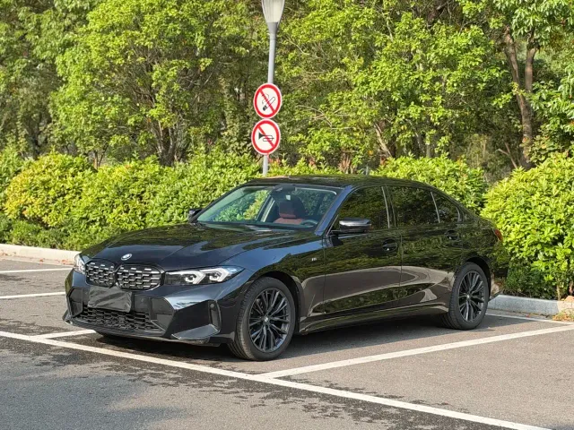 Фотография автомобиля — BMW 3 Series