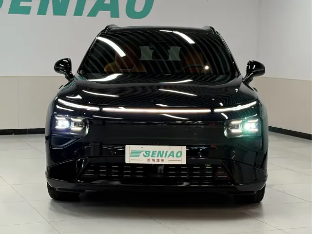 Xpeng G9 — Фото автомобиля 2