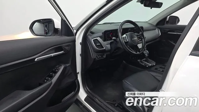 Kia Seltos — Фото автомобиля 10
