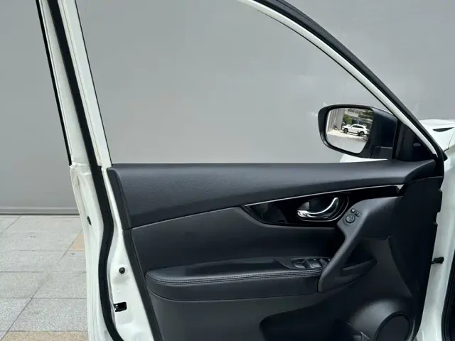 Nissan X-Trail — Фото автомобиля 12