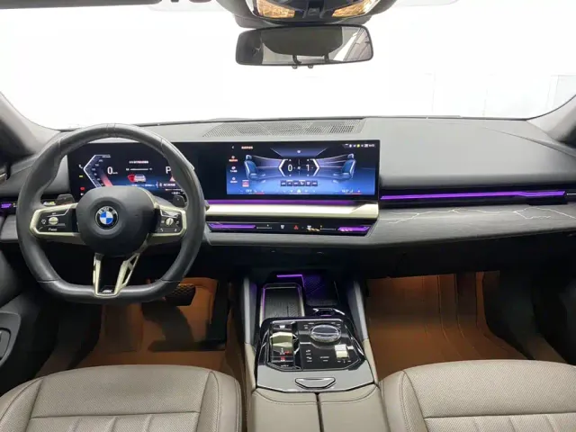 BMW 5 Series — Фото автомобиля 13