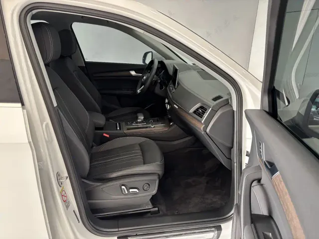 Audi Q5L — Фото автомобиля 26