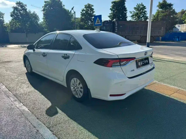 Toyota Corolla — Фото автомобиля 6