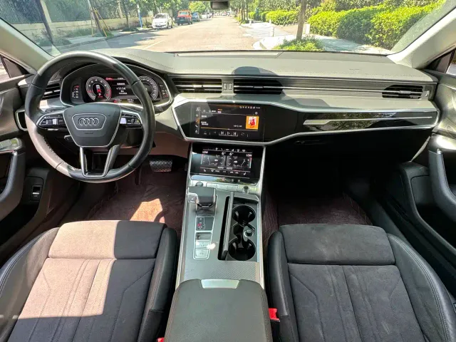 Audi A7 — Фото автомобиля 8