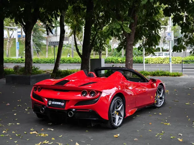 Ferrari F8 — Фото автомобиля 15