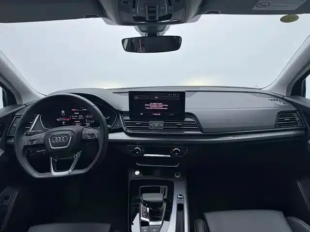 Audi Q5L — Фото автомобиля 9