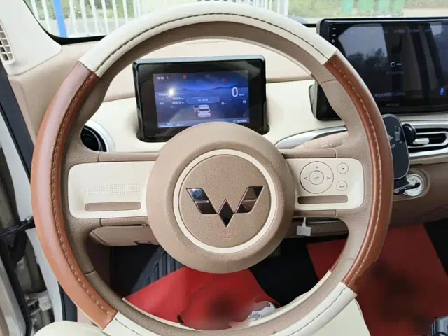 Wuling Hongguang Mini EV — Фото автомобиля 10