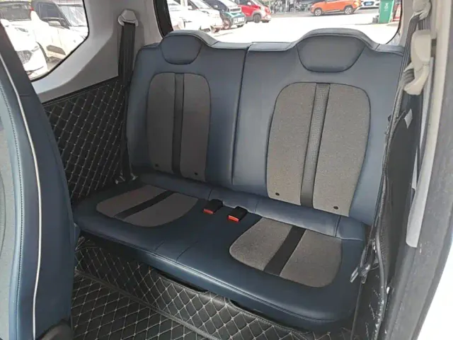 Wuling Hongguang Mini EV — Фото автомобиля 16