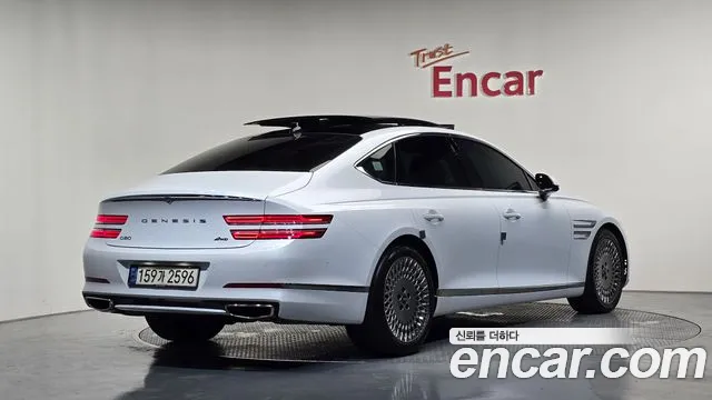 Genesis G80 Бензин 2.5 турбо AWD — Фото автомобиля 2