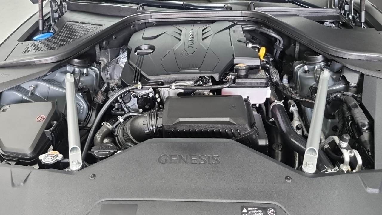 Genesis G80 Бензин 2.5 турбо AWD — Фото автомобиля 6