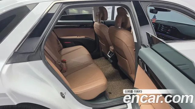 Hyundai Grandeur GN7 — Фото автомобиля 18