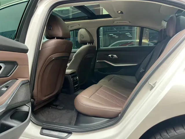 BMW i3 — Фото автомобиля 8