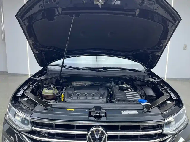 Volkswagen Tiguan L — Фото автомобиля 8