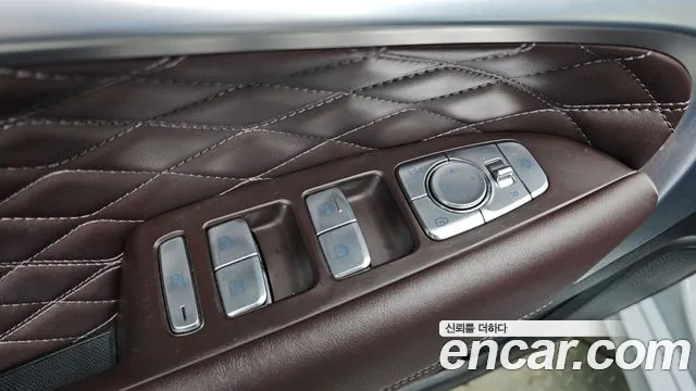Genesis G70 — Фото автомобиля 13