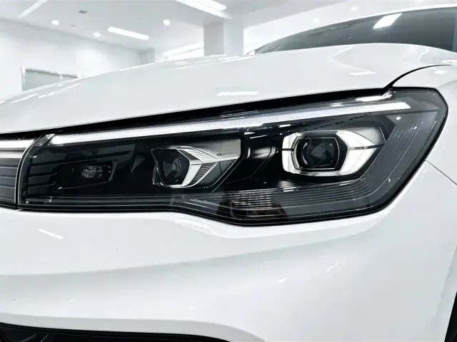 Volkswagen Tiguan L — Фото автомобиля 26