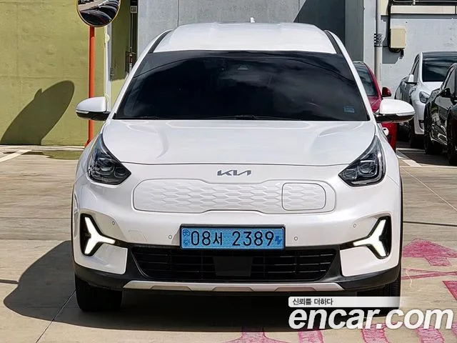 Kia Niro — Фото автомобиля 2