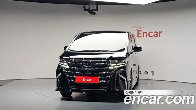 Toyota Alphard — Фото автомобиля 3
