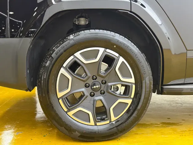 BYD FangChengBao Titanium 7 — Фото автомобиля 11