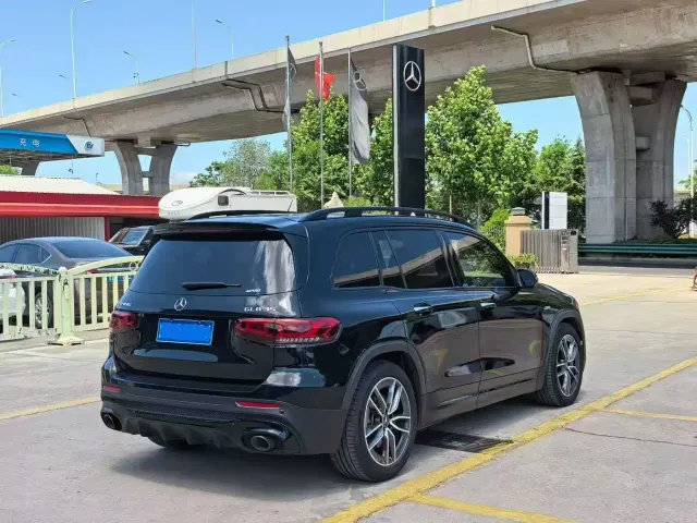 Mercedes-Benz GLB AMG — Фото автомобиля 3